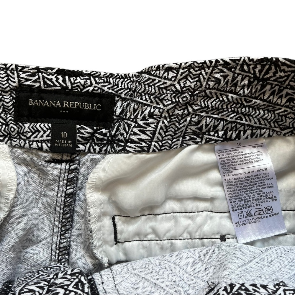 Banana Republic Boho Black & White Aztec Shorts | Women’s 10 - Picture 5 of 7
